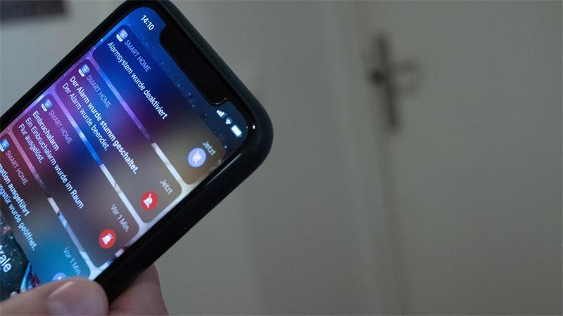 Einbrecher-Grauen im Kreis Stade: Wie viel Abschreckung bringt eine Kamera? Überwachungskameras unterscheiden sich stark bei der App-Bedienung, aber auch bei Nachtsicht-Fähigkeiten und Datenschutz, wie ein Vergleich der Stiftung Warentest ergeben hat.