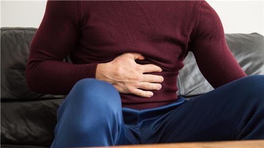 Uff, Gans und Knödel liegen schwer im Magen! So verlockend das Sofa nun auch ist - ein Spaziergang kommt der Verdauung nun mehr entgegen.