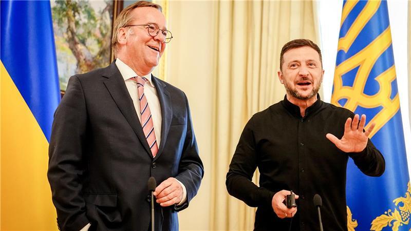 Marschflugkörper und Drohnen: neue Kooperation mit Ukraine Ukraine-Krieg - Pistorius in Kiew