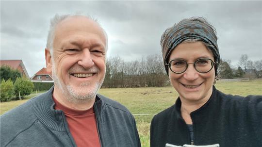 Ulrich Brachthäuser und Barbara Schubert von der Provinzwerkstatt starten mit ihrem Leader-Projekt „Was uns verbindet - über Gräben hinweg ins Gespräch kommen“.