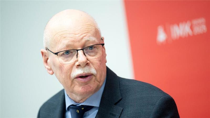Hochrisikospiele: Länder werden über Polizeikosten beraten Ulrich Mäurer will das Thema Polizeikosten im Fußball bei der nächsten IMK zur Sprache bringen.