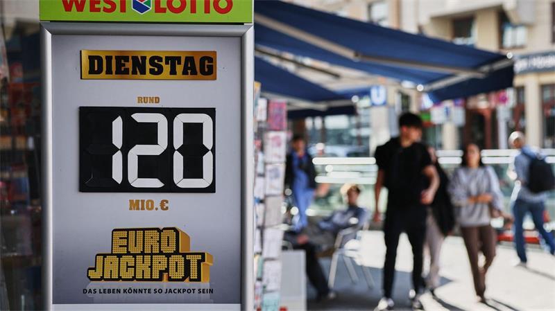 Nicht geknackt: 120 Millionen Euro bleiben im Eurojackpot Um 120 Millionen Euro ging es bei der Ziehung im Eurojackpot.