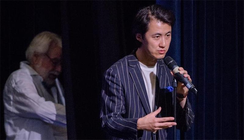 Buxtehuder IMF-Chef wünscht sich mehr finanzielle Sicherheit Um das IMF ins 15. Jahr zu führen, brauchen Dieter Klar und Haiou Zhang weitere Mitstreiter.
