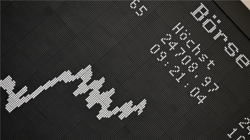 Um die Börse machen die meisten Menschen in Deutschland einen Bogen. (Archivbild)