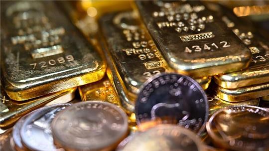 Um geschätzte 300.000 Euro in Goldmünzen haben unbekannte Betrüger einen 91-Jährigen gebracht. (Symbolbild)