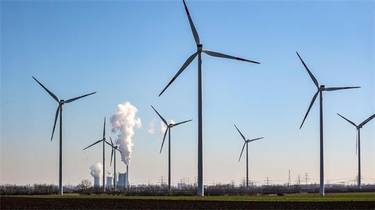 Um seine Klimaziele zu erreichen, muss Deutschland nach einer Studie noch viel Geld ausgeben (Archivbild).