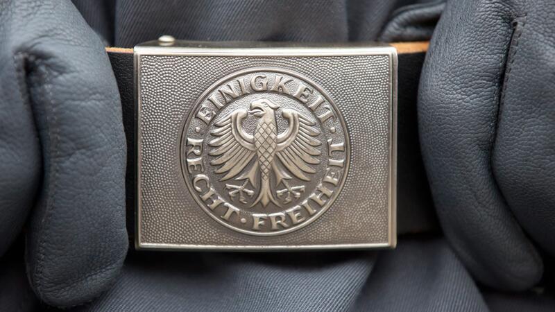 „Umfragen zeigen, dass eine deutliche Mehrheit der Deutschen für die Rückkehr der Wehrpflicht ist.“