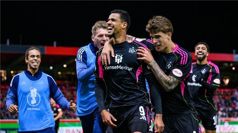 Der Knipser ist zurück: Hamburgs Glatzel erlebt kuriose Tage Umjubelter Siegtorschütze: Hamburgs Robert Glatzel.