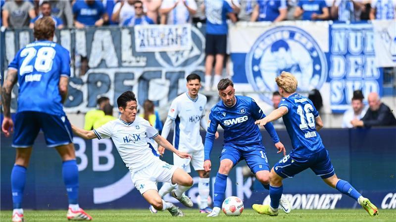 Umkämpftes Duell zwischen dem KSC und Darmstadt.