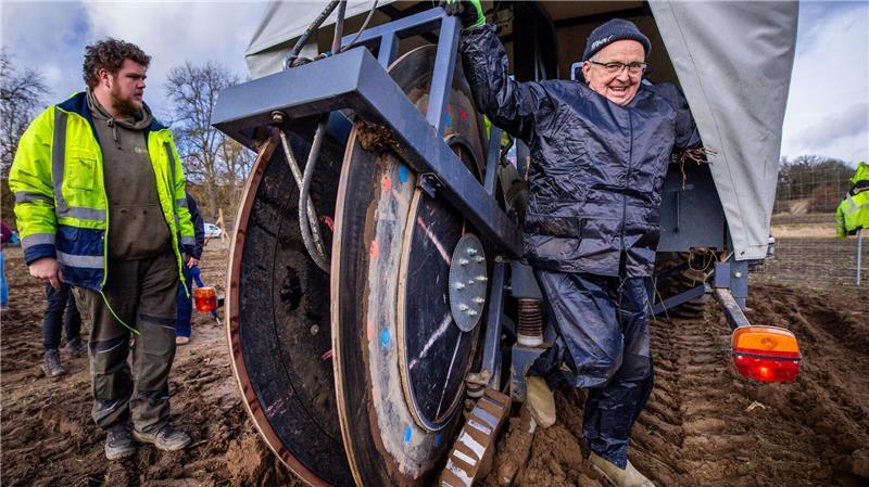 Umweltminister Till Backhaus  forste auf.
