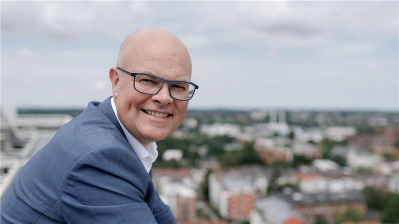 Umweltminister Tobias Goldschmidt (Grüne) sieht die Energiewende im Norden auf gutem Weg. (Archivbild)