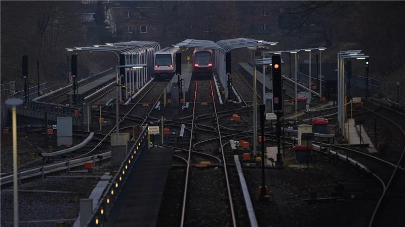 Und auch die U-Bahnen blieben wegen des Warnstreiks am Donnerstag auf den Abstellgleisen.