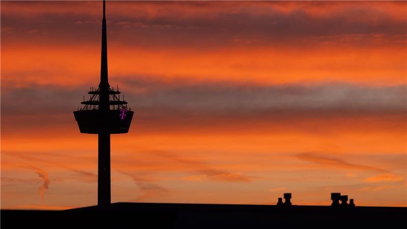 Und dann macht es „Bumm“: In einer Satire-Sendung des ZDF soll es um die angebliche Sprengung des Kölner Fernsehturms gehen. (Archivfoto) 