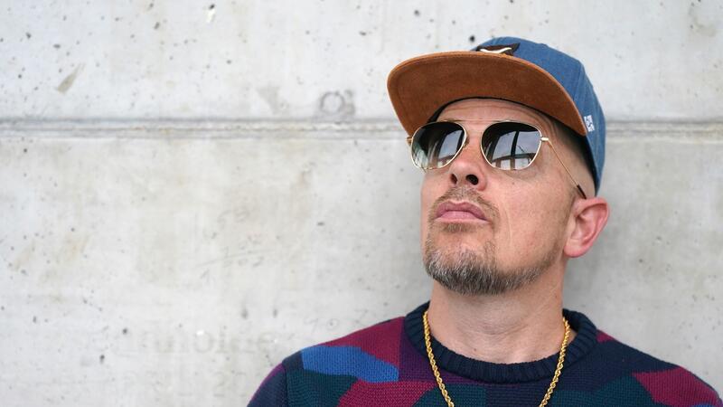 „Und ich finde es einfach nur wichtig, dass wir in einer Demokratie leben und das weiterhin bewahren und dass jeder seinen kleinen Teil dazu beiträgt, indem er wählen geht“: Musiker Jan Delay.