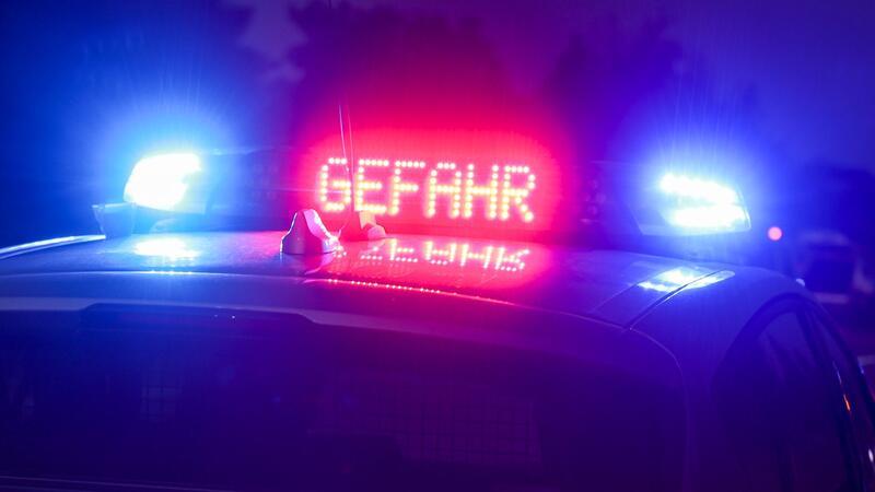2,5 Promille: 64-Jährige kracht gegen Hauswand Unfälle in Rotenburg und Bremervörde riefen die Polizei auf den Plan.