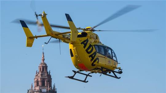 Unfälle jeder Art - ob im Verkehr, bei der Arbeit, Freizeit oder im Sport - machen etwa 30 Prozent der Rettungseinsätze aus der Luft aus.