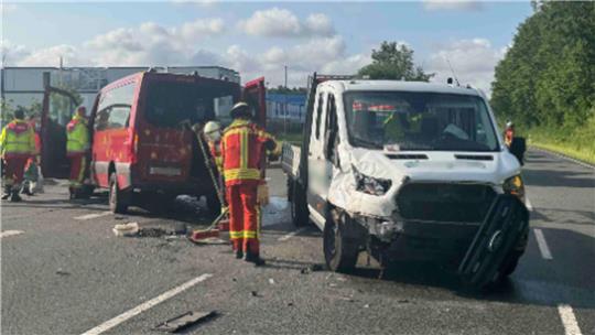 Unfallschäden, wie hier vor der A26-Anschlussstelle Neu Wulmstorf, müssen ausgebessert werden. (Archivfoto)
