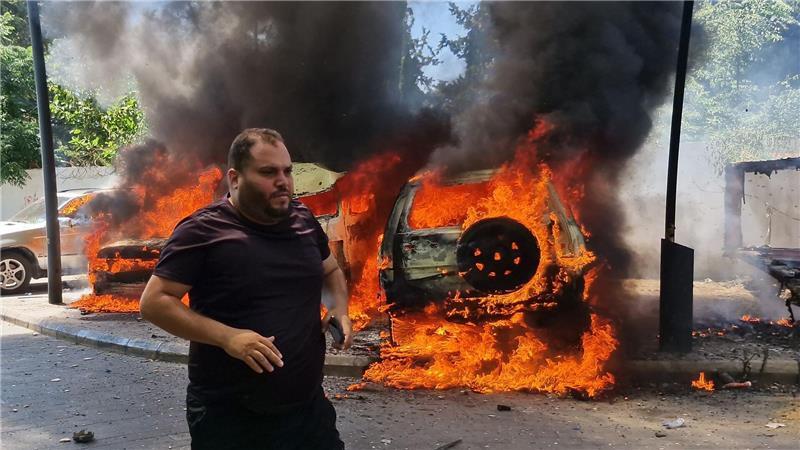 Ungeachtet einer Waffenruhe greifen sich Israel und die Hisbollah weiterhin gegenseitig an.