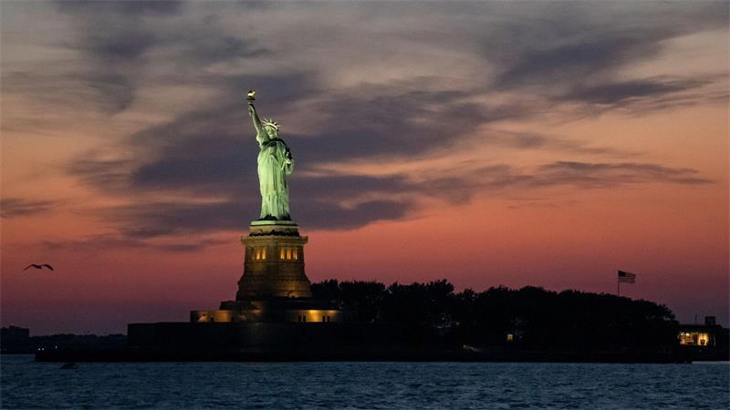 Unglück im New Yorker Hafen: Frau und Kind sterben, nachdem ihr Boot kentert. (Archivbild)