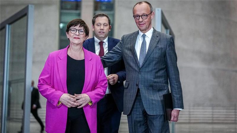 Union und SPD schnüren historisches Finanzpaket Union und SPD schnüren riesiges Finanzpaket.