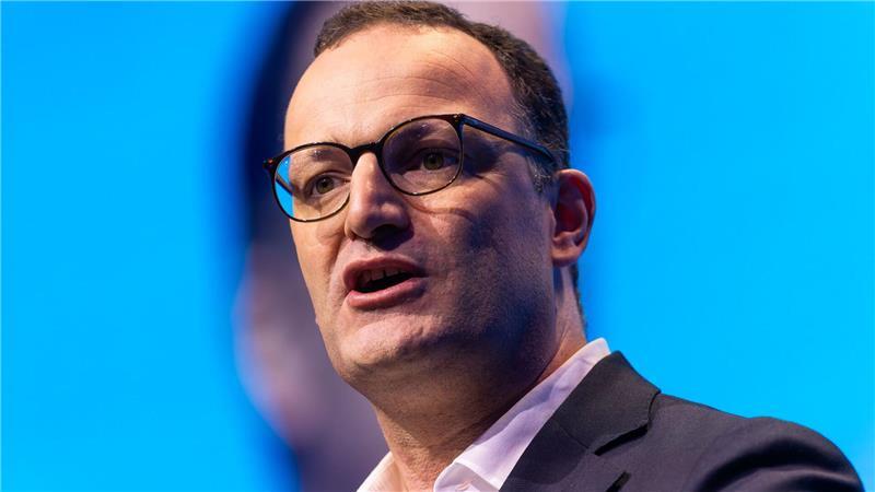 Wie „Abweichler“ Regierende ins Schwitzen bringen Unionsfraktionschef Jens Spahn wird vorgehalten, bisherige Krisen nicht ausreichend gemanagt zu haben. (Archivbild)