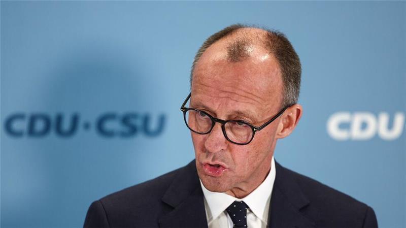 Unionskanzlerkandidat Friedrich Merz will im Bundestag noch vor der Wahl schärfere Migrationsregeln zur Abstimmung stellen.