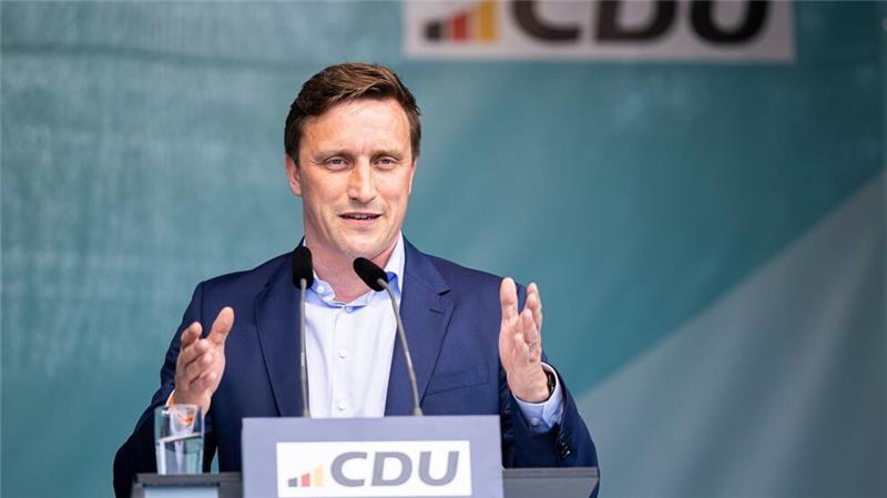 Umfrage: Sorgen um Wirtschaftsstandort Niedersachsen Unter Fraktions- und Landesparteichef Sebastian Lechner ist die CDU laut einer Umfrage zur stärksten Kraft in Niedersachsen geworden. (Archivbild)
