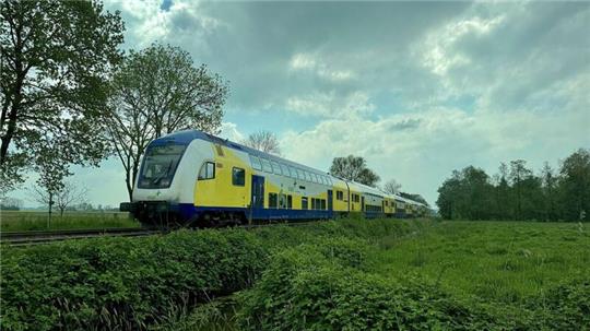 Unter anderem auf der Strecke der RE5 zwischen Cuxhaven und Hamburg-Harburg kommt es zum Einsatz von Bussen. 