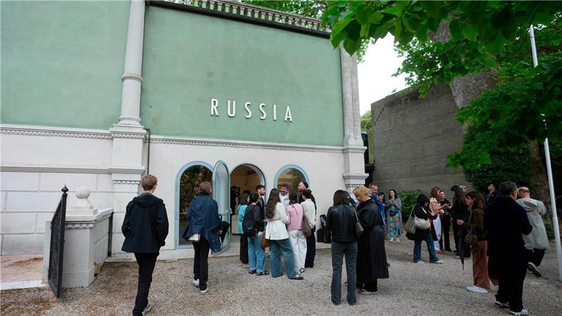 Unter anderem die Teilnahme Russlands an der Biennale sorgt für Ärger.
