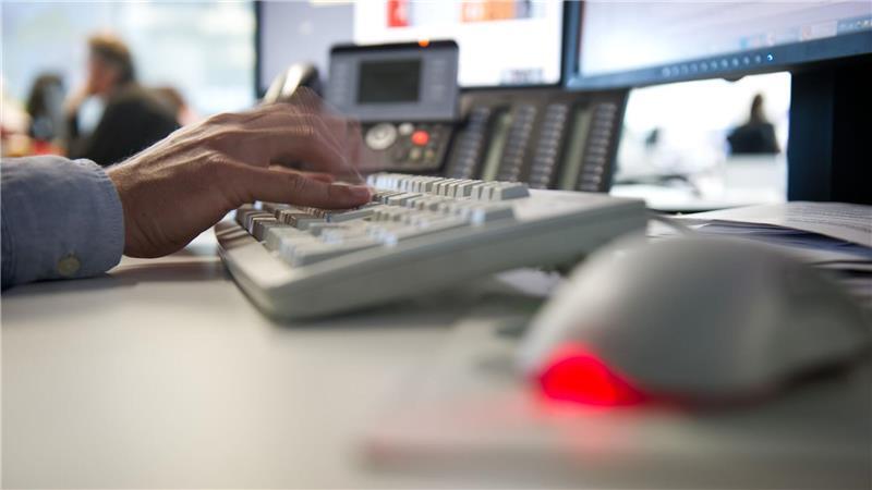 Unter anderem im öffentlichen Dienst steigt die Zahl der Beschäftigten.