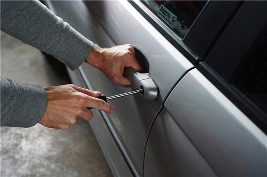 Unter anderem wurde ein Mercedes in Buxtehude gestohlen. Foto: Pixabay (Symbolbild)