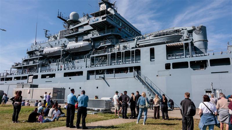 Unter dem Kommando von Fregattenkapitän Martin Kiesewetter wird der Einsatzgruppenversorger an der Standing NATO Maritime Group 1 (SNMG 1) teilnehmen.