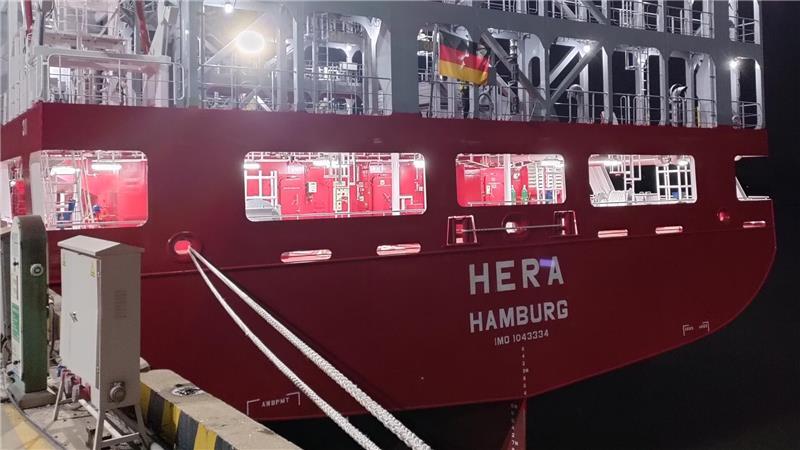 Altländer erneuern ihre Flotte: Ulrike Wegener tauft MS Hera in China Unter deutscher Flagge: Heimathafen der MS Hera wird Hamburg sein.