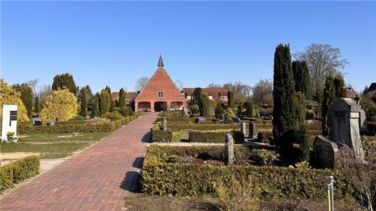 Urnen- und Sargbestattungen in der Samtgemeinde Oldendorf werden teurer. Das gilt für 17 Friedhöfe und auch hier in Oldendorf.