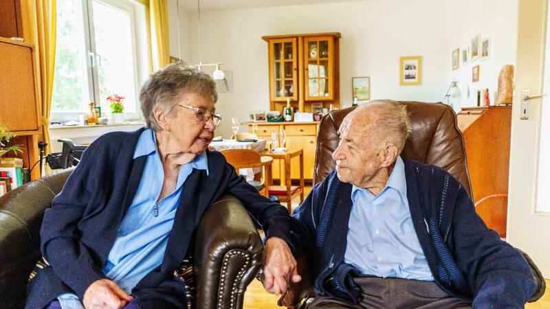 Ursula und Gottfried Schmelzer blicken auf ein bewegtes Leben zurück.