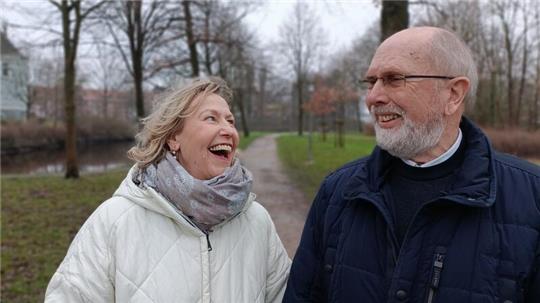 Uschi Lukasek will mit Unterstützung von Horst Rademacher den Verein „Miteinander Füreinander“ in Stade auf die Beine stellen.