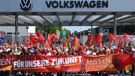 VW-Betriebsrat sieht Vertrauensverlust. 