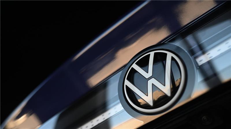 VW will mehr Förderung für private E-Auto-Käufer VW hat 1,5 Millionen vollelektrische Autos aus der ID-Reihe ausgeliefert.