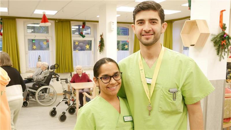 Valentina Tuscon und Diego Arenas - für die Kamera lächeln sie. Doch sie fürchten um ihr Leben, denn in Kolumbien warten schon die Rebellen auf die beiden.