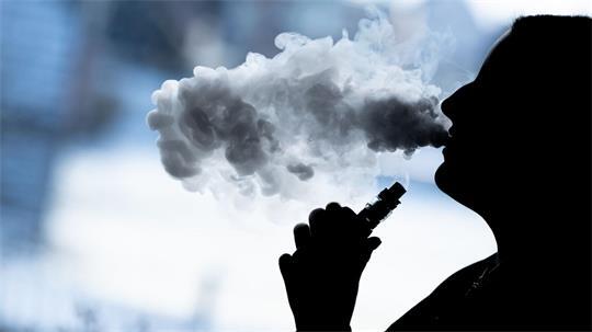 Vaping ist ein Massenphänomen geworden in Deutschland. (Symbolbild)