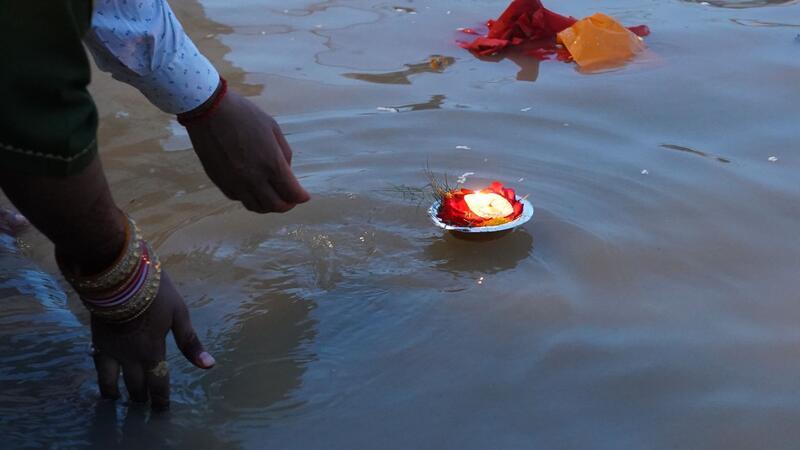 Varanasi ist auch als Stadt des Lichtes bekannt.