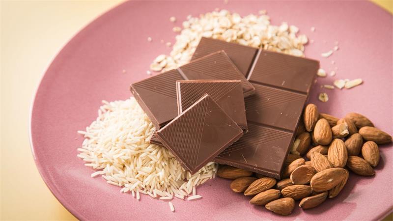 So haben Sie Schokolade noch nicht gegessen Vegane Schokolade kommt ganz ohne tierische Produkte aus, ist aber mindestens genauso lecker.