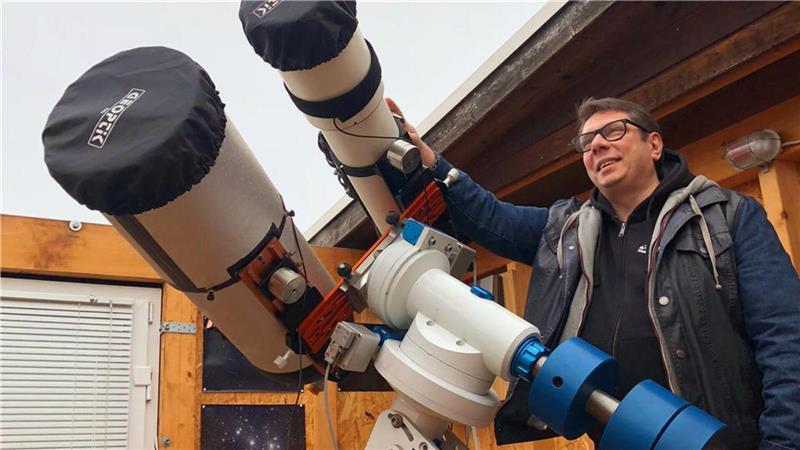 Er erwischte den grünen Kometen im Foto Verborgenes und unendlich weit Entferntes sichtbar zu machen - das fasziniert den Bremervörder Planetenfotografen Dr. Michael Schröder. Foto: BZ