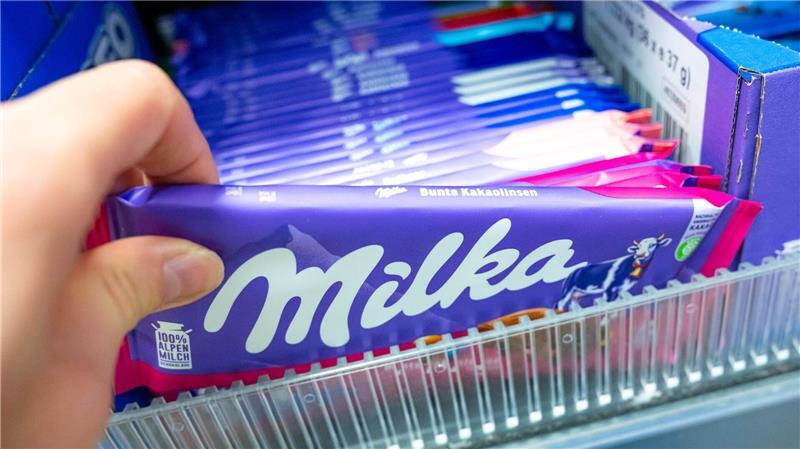 Mogeln bei Milka? Warum es vor Gericht um Schokolade geht Verbraucherschützer kritisieren, dass Kunden in die Irre geführt werden.