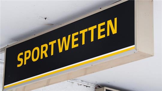 Verdacht auf Wettbetrug: 17 Fußballspiele sollen womöglich manipuliert worden sein.