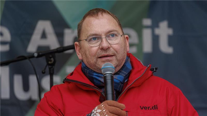 Verdi-Boss Frank Werneke hält Hamburg für ein kämpferisches und entschlossenes Kraftzentrum.