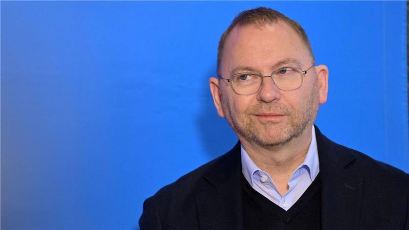 Mehr Geld im öffentlichen Dienst – Ende der Warnstreiks Verdi-Chef Frank Werneke räumt ein, dass die Gewerkschaften nicht alle Ziele durchsetzen konnten.