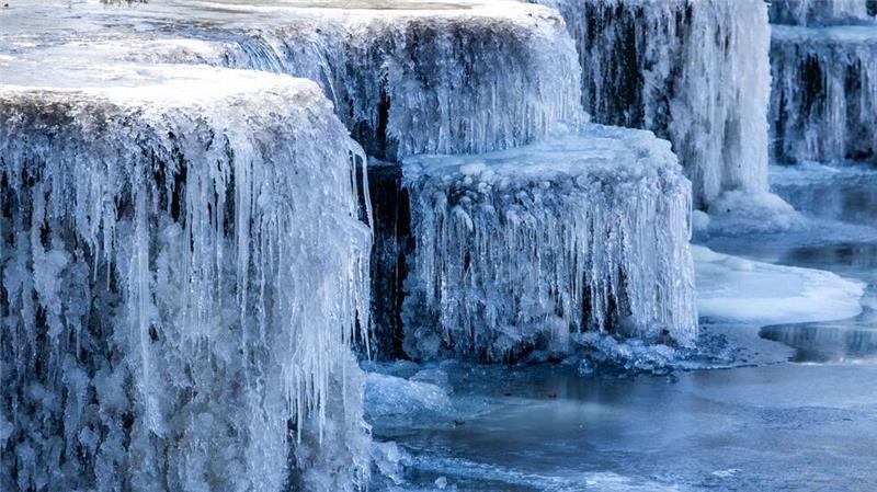 Vereister Wasserfall