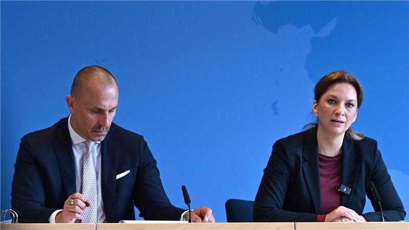 Verfassungsschutz und Landespolizei sollen laut Innenministerin Magdalena Finke (CDU) weiter personell gestärkt werden.