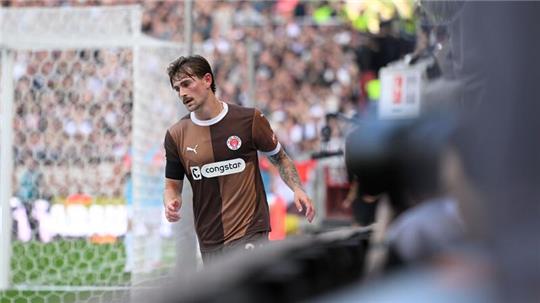 Vergab zwei Chancen vor der Pause: St. Paulis Connor Metcalfe